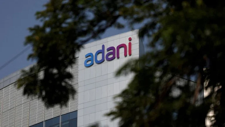 Adani Solar Enters Wood Mackenzie’s Global Top 10, Only Indian Firm on the List