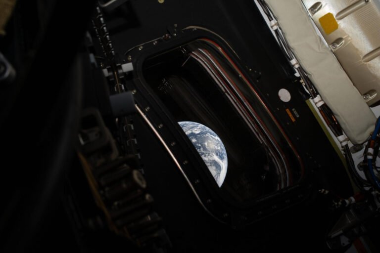 Mission accomplished: Infineon technology proves reliable once again in space on Artemis II