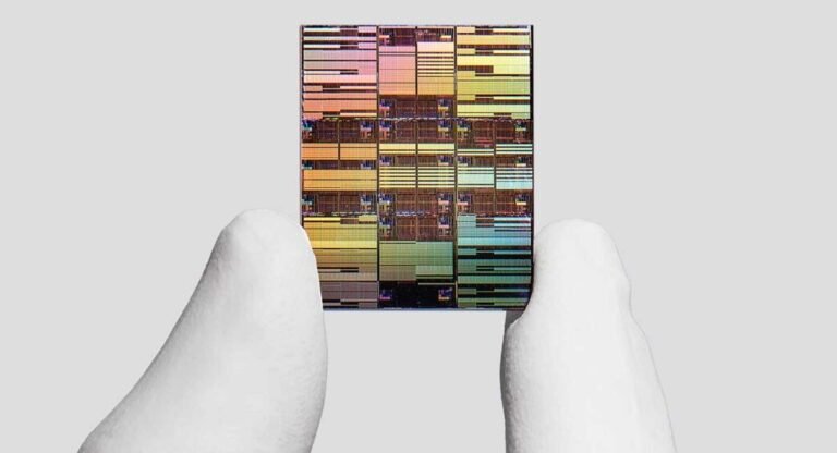 IBM unveils world’s first sub-1nm chip technology